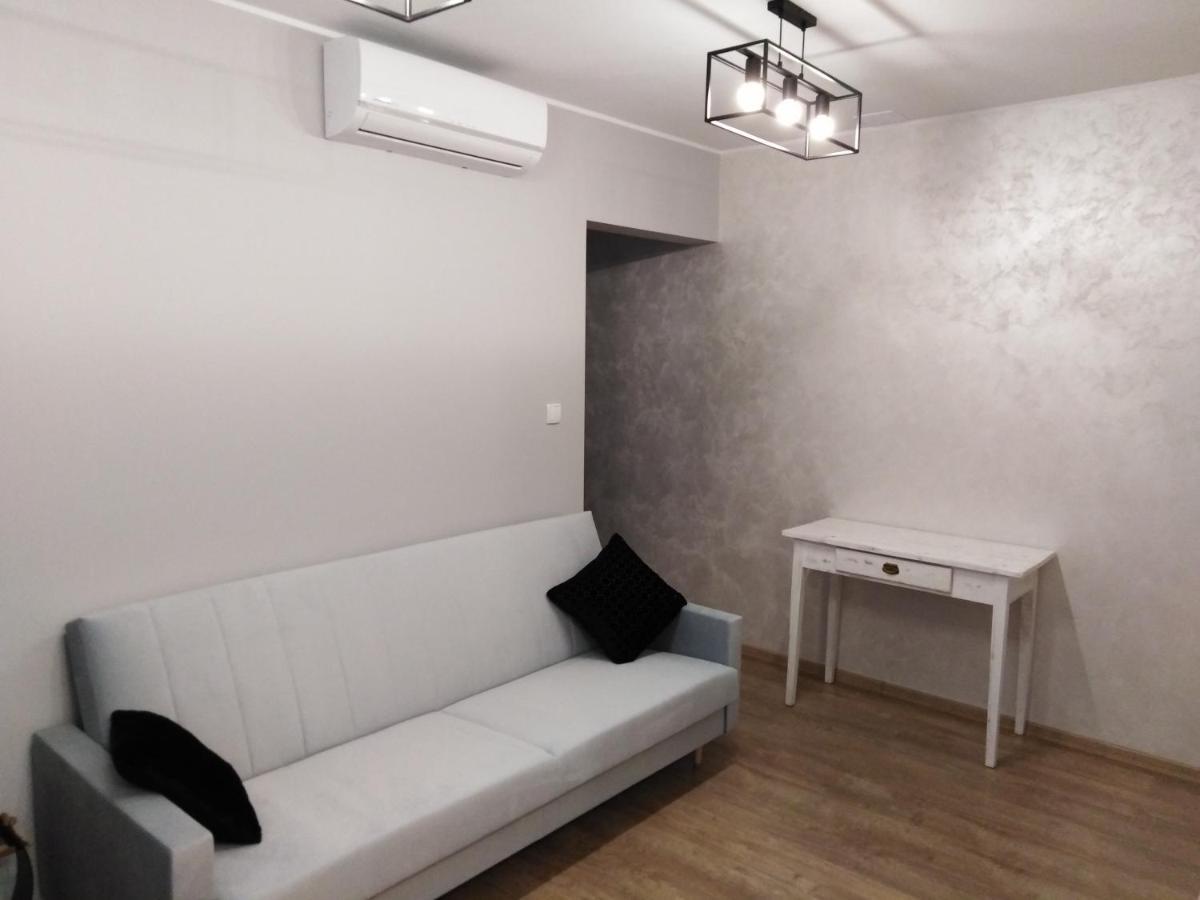 Apartament Joanna Sanok Exterior foto